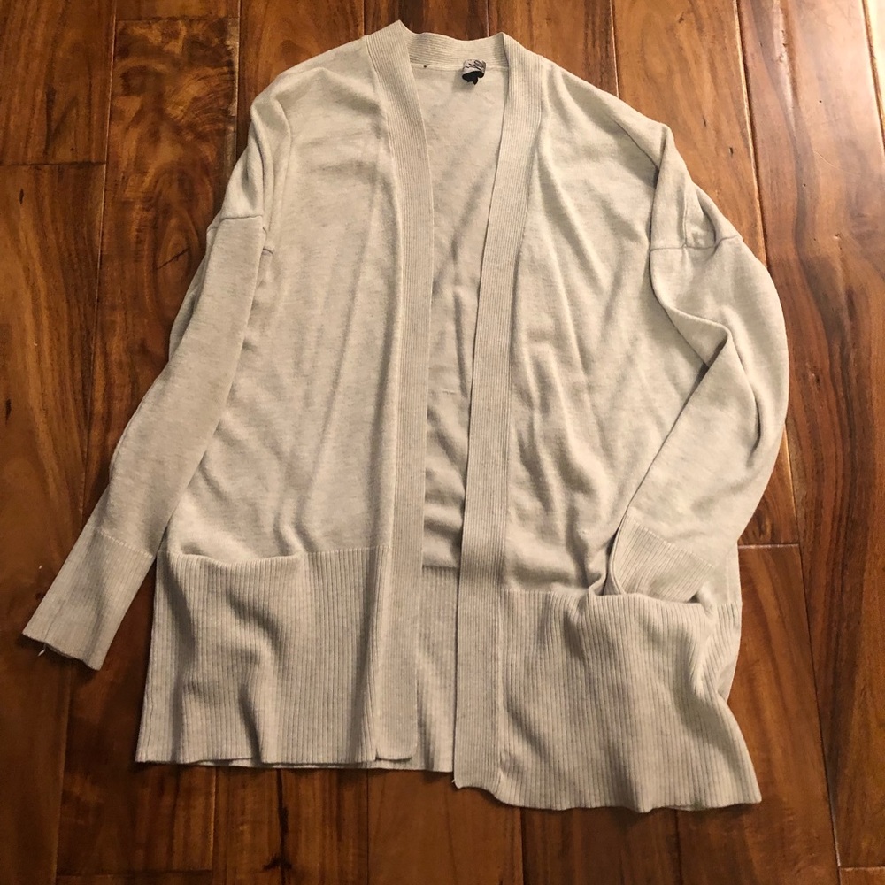 Cardigan - Picture 2 of 3